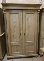 alter Schrank